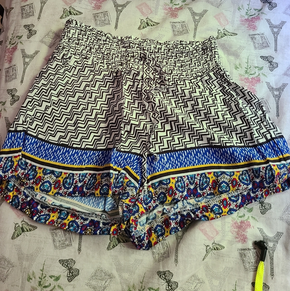 Flowy shorts